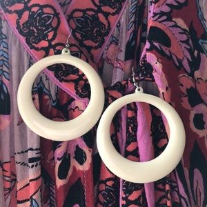 Retro style plastic hoops ☮️🕊✌🏼